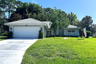 585 W Barrymore Dr, Beverly Hills, FL 34465 - Photo 1