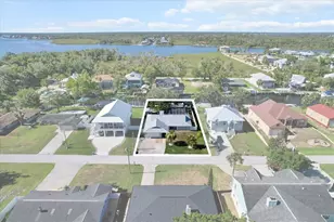 1860 NW 16th St, Crystal River, FL 34428 - Photo 1