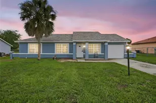 316 Oak Track Dr, Ocala, FL 34472 - Photo 1
