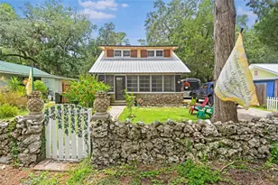 11 62nd St, Yankeetown, FL 34498 - Photo 1