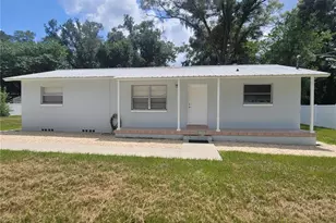 2400 NE 57th Pl, Ocala, FL 34479 - Photo 1