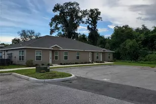 1992 NE 17th Pl, Ocala, FL 34470 - Photo 1