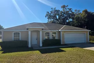 16 Oak Cir, Ocala, FL 34472 - Photo 1