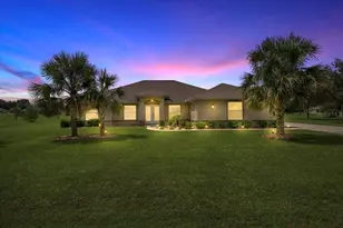 700 E Boston St, Hernando, FL 34442 - Photo 1
