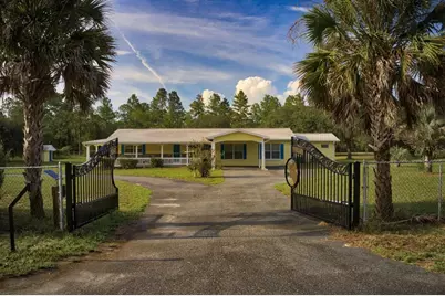 23061 SW Nautilus Boulevard, Dunnellon, FL 34431 - Photo 1