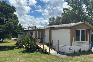 18302 SE 19th St, Silver Springs, FL 34488 - Photo 1