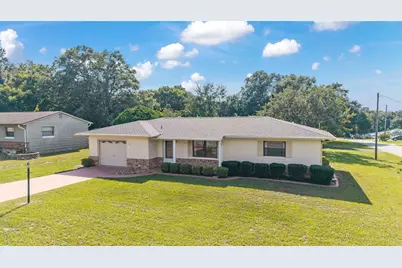 602 Third Avenue, Lady Lake, FL 32159 - Photo 1