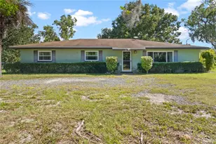 11350 SE 35 St, Morriston, FL 32668 - Photo 1