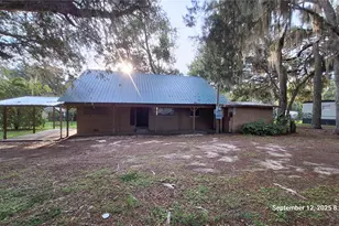 4185 NE 172nd Ct, Silver Springs, FL 34488 - Photo 1