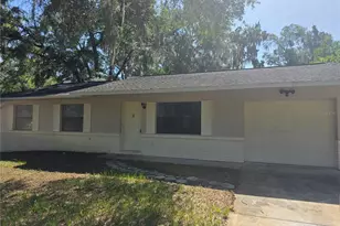 27 Juniper Track Dr, Ocala, FL 34480 - Photo 1