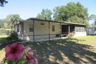 11570 NE 19th St, Silver Springs, FL 34488 - Photo 1