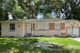 1138 NE 9th St, Ocala, FL 34470 - Photo 1