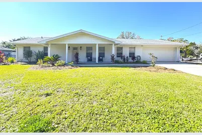 1004 SE 5th Avenue, Crystal River, FL 34429 - Photo 1