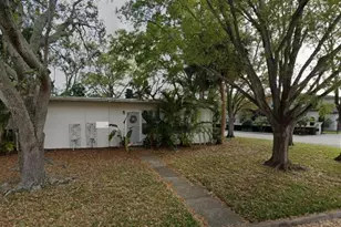 535 Monterey Blvd NE, Saint Petersburg, FL 33704 - Photo 1