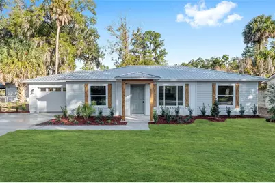 725 SE 10th Place, Ocala, FL 34471 - Photo 1