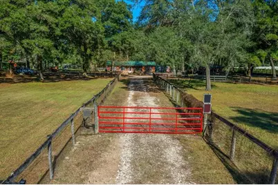 7025 NW 5th Lane, Ocala, FL 34482 - Photo 1