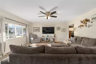 1807 NE 7th St, Ocala, FL 34470 - Photo 1