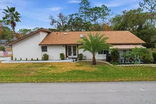 95 Golfview Dr, Homosassa, FL 34446 - Photo 1