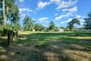 2026 NE 97th Street Rd, Anthony, FL 32617 - Photo 1