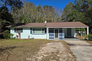 19901 SW Rainbow Lakes Blvd, Dunnellon, FL 34431 - Photo 1