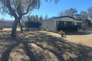 18410 SE 58th St, Ocklawaha, FL 32179 - Photo 1