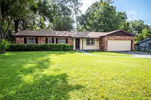 1125 NE 46th Ct, Ocala, FL 34470 - Photo 1