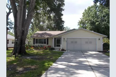 2108 Greenlaw Court, Leesburg, FL 34788 - Photo 1