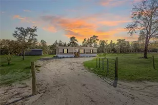 14440 SE 21st Pl, Morriston, FL 32668 - Photo 1