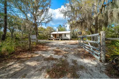 15605 NE 236th Street, Fort Mc Coy, FL 32134 - Photo 1