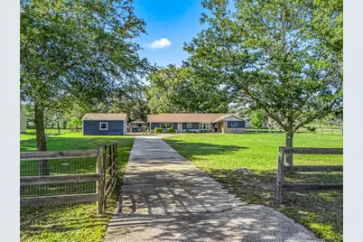 2405 SE 157th Lane Road, Summerfield, FL 34491 - Photo 1
