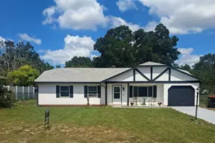 329 Oak Track Dr, Ocala, FL 34472 - Photo 1