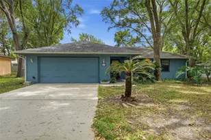 31 Almond Pass Dr, Ocala, FL 34472 - Photo 1