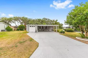 951 Oleander St, Lady Lake, FL 32159 - Photo 1