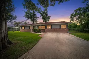 2100 NE 52nd St, Ocala, FL 34479 - Photo 1