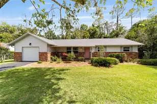 1830 NE 5th Pl, Ocala, FL 34470 - Photo 1