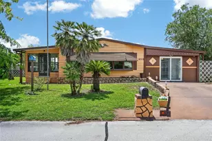 6510 NE 2nd Pl, Ocala, FL 34470 - Photo 1