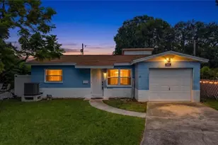 501 Palm Ave N, Saint Petersburg, FL 33703 - Photo 1