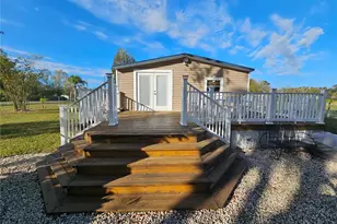 92 Constitution Ln, Frostproof, FL 33843 - Photo 1