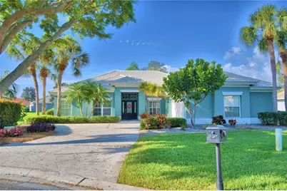 132 Lake Region Circle, Winter Haven, FL 33881 - Photo 1