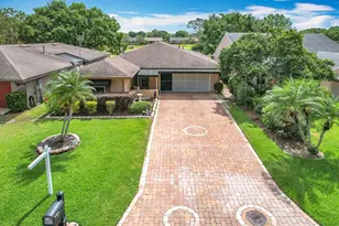 571 St Andrews Rd, Winter Haven, FL 33884 - Photo 1