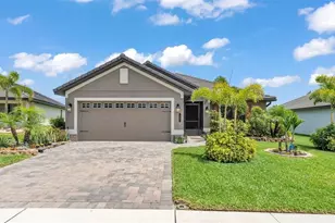 364 Lake Vista Dr, Auburndale, FL 33823 - Photo 1