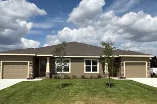 5279 Pebble Beach Dr, Sebring, FL 33872 - Photo 1