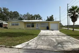 1732 Valencia Ave, Sebring, FL 33870 - Photo 1