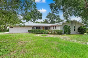 1900 Manor Cir SE, Winter Haven, FL 33880 - Photo 1