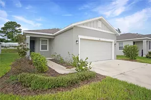 832 Blue Creek Dr, Haines City, FL 33844 - Photo 1