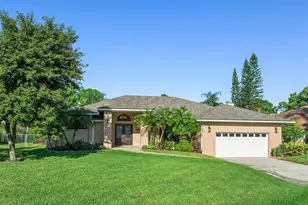 205 Santa Rosa Dr, Winter Haven, FL 33884 - Photo 1