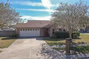 2801 Wilder Park Dr, Plant City, FL 33566 - Photo 1