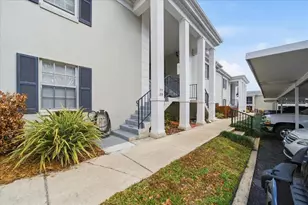 689 Lake Howard Dr NW, Winter Haven, FL 33880 - Photo 1