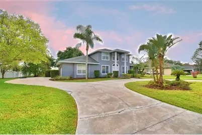 329 Hamilton Shores Drive NE, Winter Haven, FL 33881 - Photo 1