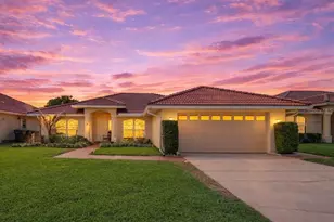 129 Morning Glory Cir, Winter Haven, FL 33884 - Photo 1